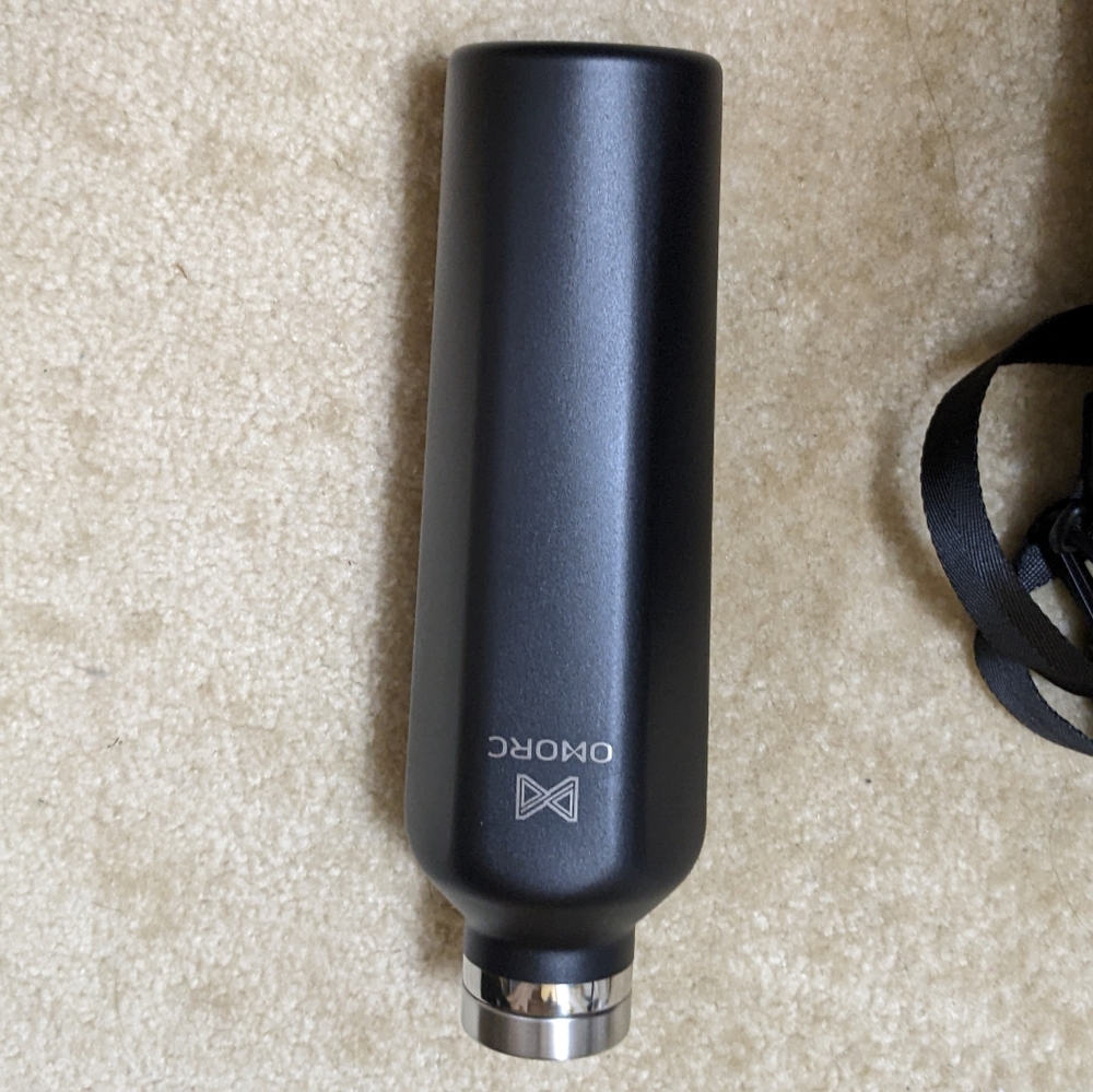 Water bottle Thermos hot or cold with carrying case
